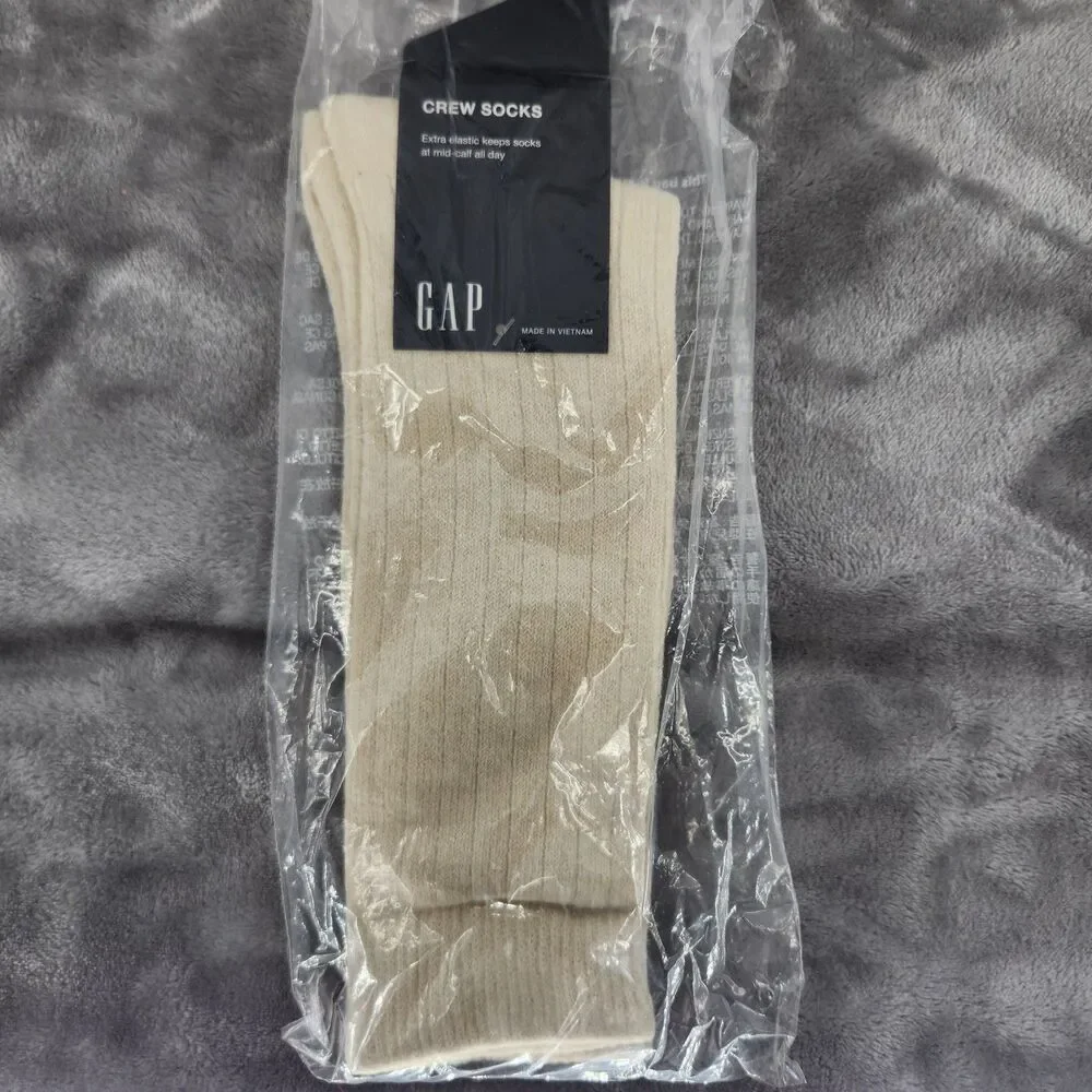 GAP‎ Men's Khaki Crew Socks M/L - New w/ Tags
